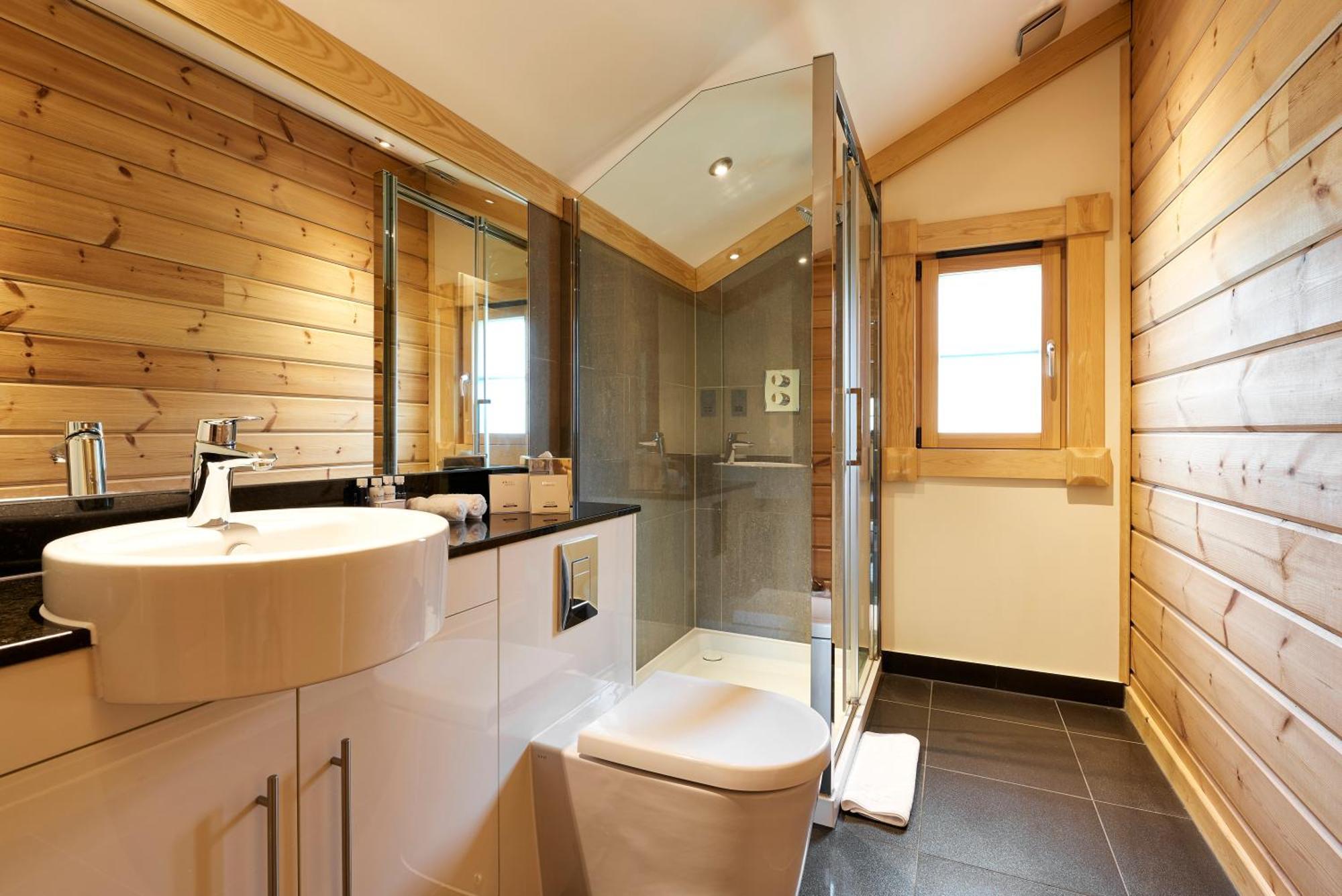 Hunter Lodges By Celtic Manor Newport  Zewnętrze zdjęcie